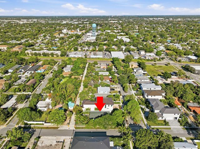 502 SE 3rd Avenue, Delray Beach, FL 33483