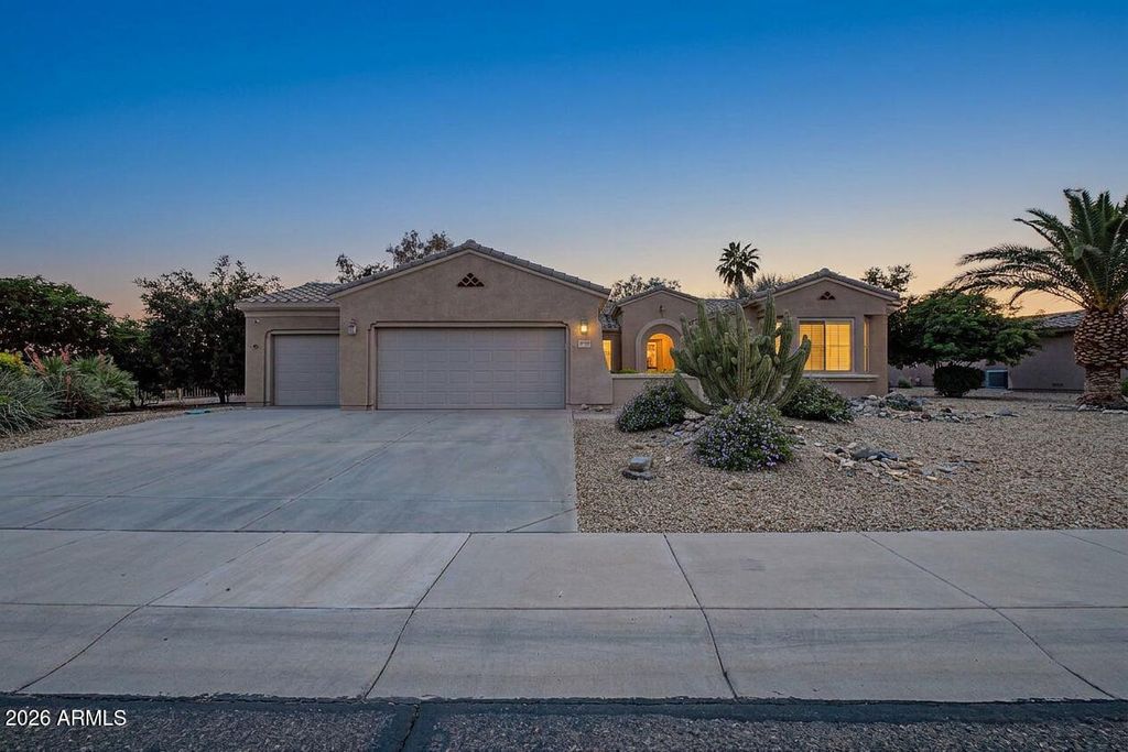 Image 2 of property listing at 16731 W ORACLE RIM Drive, Surprise, AZ 85387