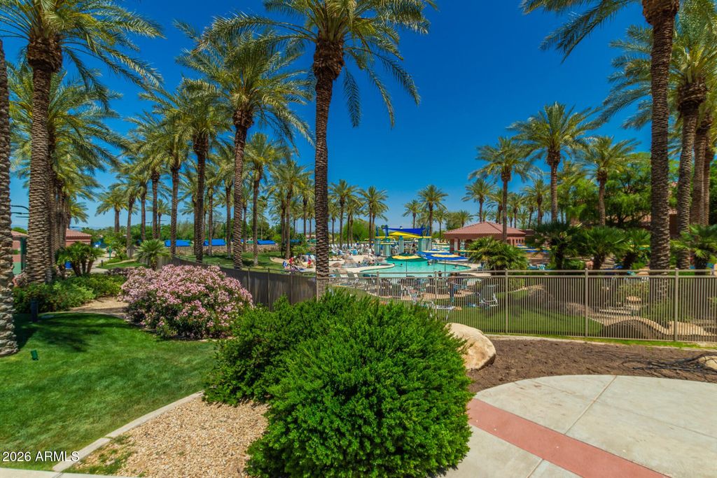 Image 34 of property listing at 16731 W ORACLE RIM Drive, Surprise, AZ 85387