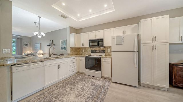 9620 CLUB SOUTH CIRCLE 5107, Sarasota, FL 34238