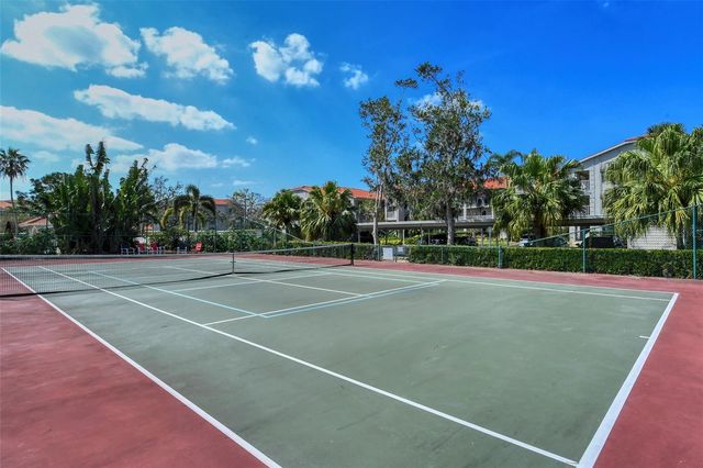 9620 CLUB SOUTH CIRCLE 5107, Sarasota, FL 34238