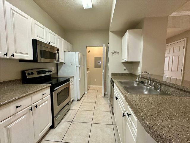 2001 TIZEWELL CIRCLE 1509, Orlando, FL 32837