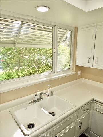 1891 McKinney Way 26B, Seal Beach, CA 90740
