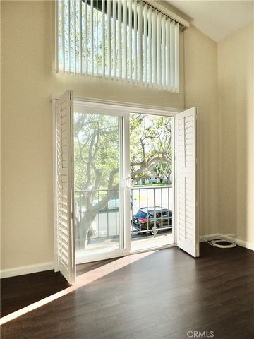 1891 McKinney Way 26B, Seal Beach, CA 90740