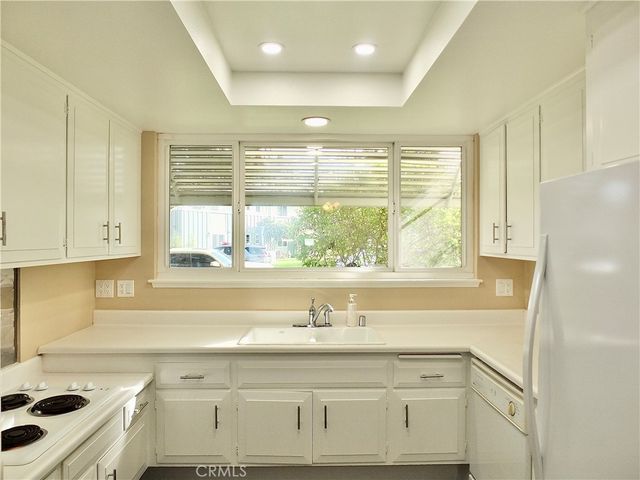 1891 McKinney Way 26B, Seal Beach, CA 90740