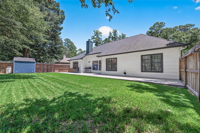 12430 Longfellow Drive, Montgomery, TX 77356