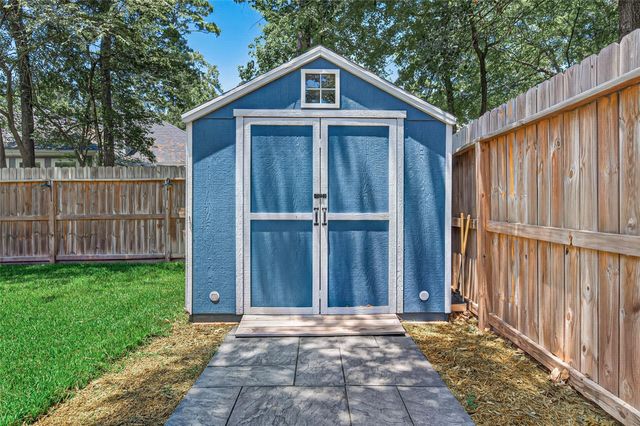 12430 Longfellow Drive, Montgomery, TX 77356
