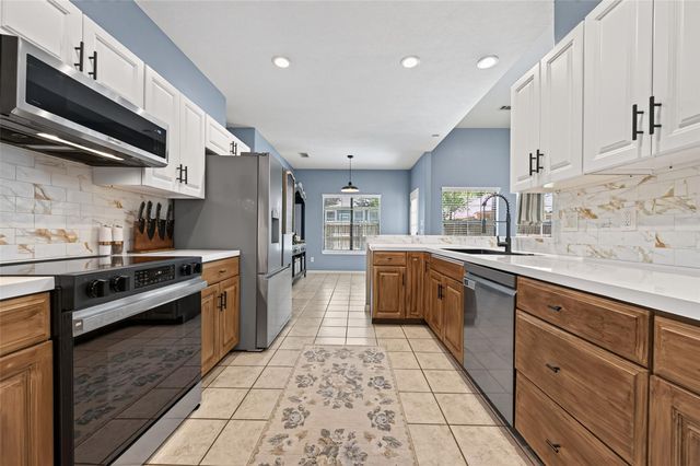 12430 Longfellow Drive, Montgomery, TX 77356