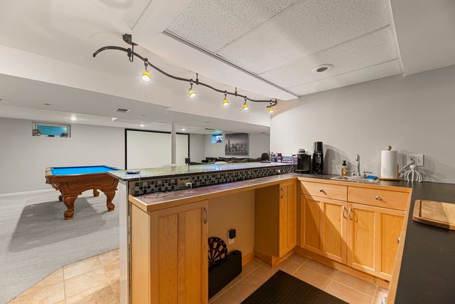 9 N Waverly Place, Mount Prospect, IL 60056