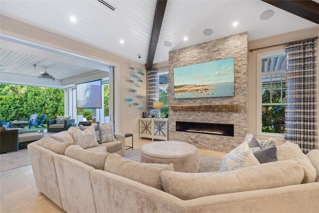 936 Surfsedge Way, Vero Beach, FL 32963