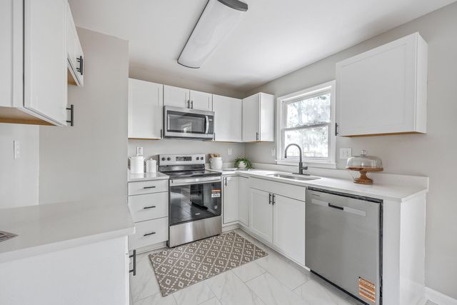 9 Roselle Avenue, Goose Creek, SC 29445