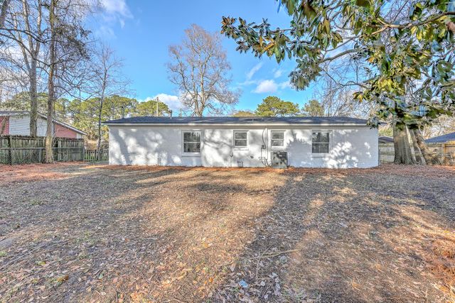 9 Roselle Avenue, Goose Creek, SC 29445