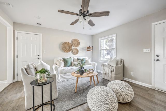 9 Roselle Avenue, Goose Creek, SC 29445