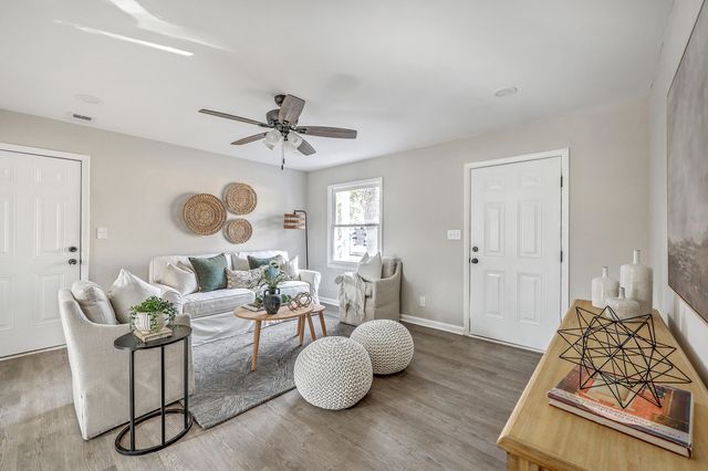 9 Roselle Avenue, Goose Creek, SC 29445