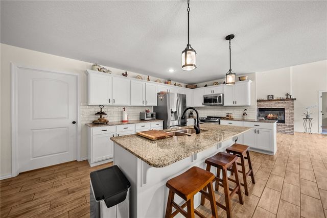 12627 Lodge Drive, Garfield, AR 72732