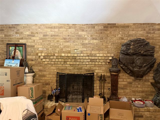 215 Roma Drive, Duncanville, TX 75116