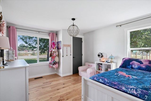 4825 High Hope Ln, Nampa, ID 83686