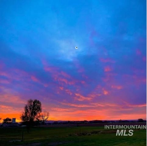 4825 High Hope Ln, Nampa, ID 83686