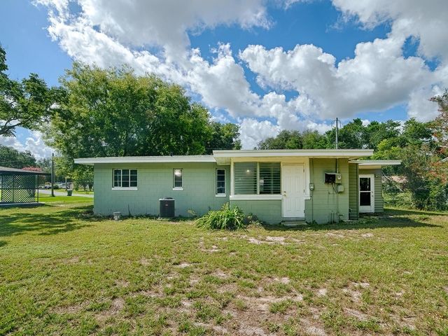 2014 HELMS AVENUE, Leesburg, FL 34748