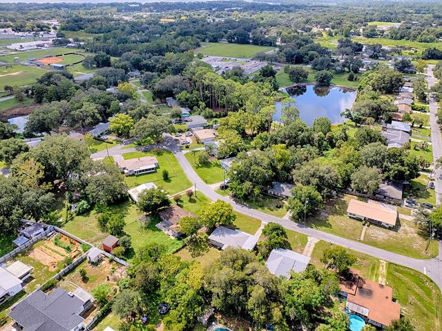 2014 HELMS AVENUE, Leesburg, FL 34748