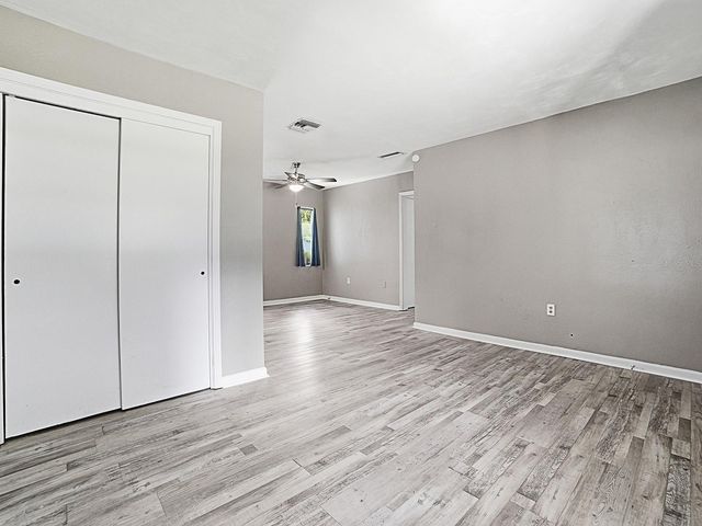 2014 HELMS AVENUE, Leesburg, FL 34748