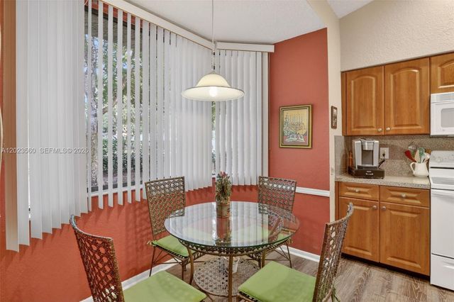 369 NW 97th Ave, Plantation, FL 33324