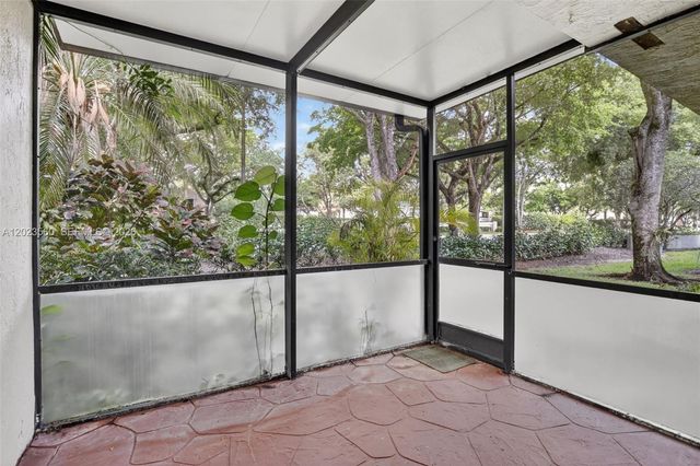 369 NW 97th Ave, Plantation, FL 33324