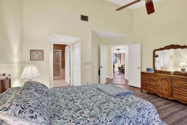 369 NW 97th Ave, Plantation, FL 33324