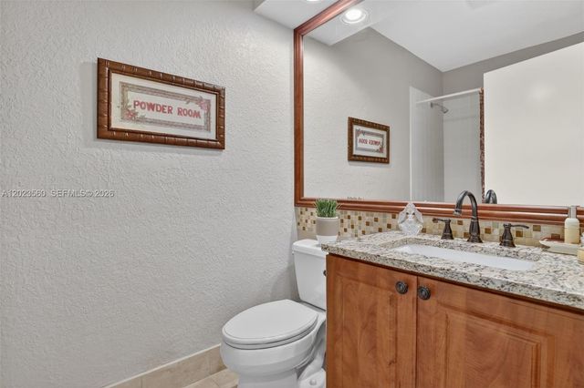 369 NW 97th Ave, Plantation, FL 33324