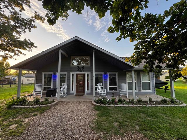 411 Cimarron Trail, Holly Lake Ranch, TX 75765