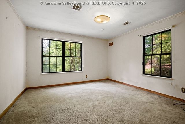 200 Laura Lane, Charleston, WV 25302
