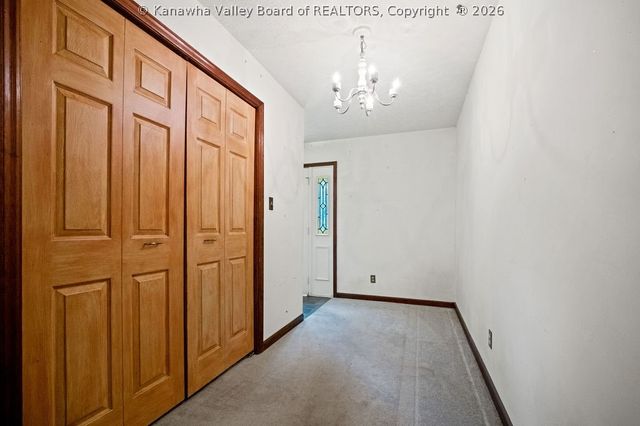 200 Laura Lane, Charleston, WV 25302