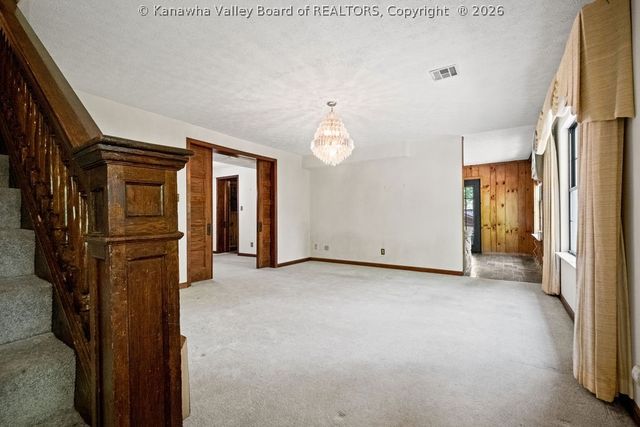 200 Laura Lane, Charleston, WV 25302