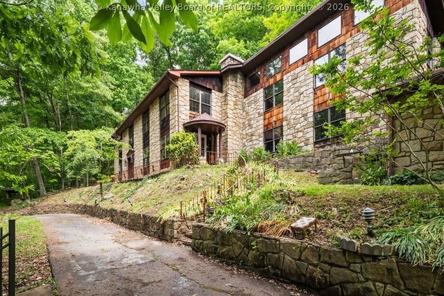 200 Laura Lane, Charleston, WV 25302