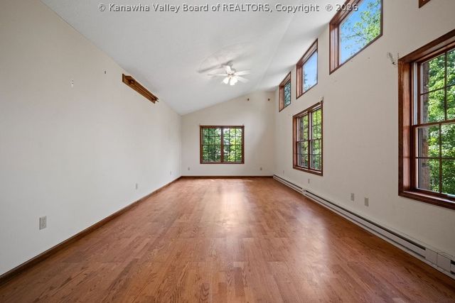 200 Laura Lane, Charleston, WV 25302