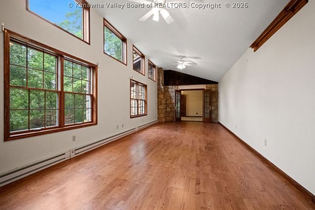 200 Laura Lane, Charleston, WV 25302
