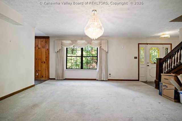 200 Laura Lane, Charleston, WV 25302