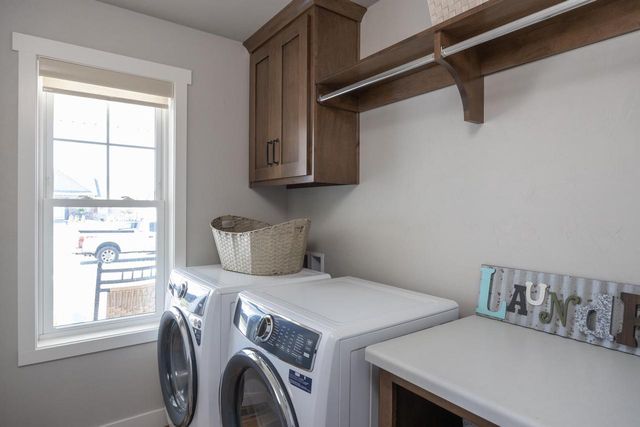 N9270 LAURA STREET, Appleton, WI 54915