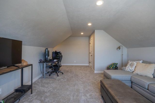 N9270 LAURA STREET, Appleton, WI 54915