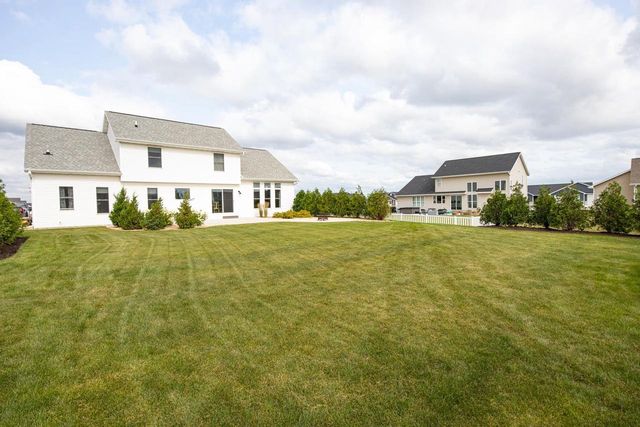 N9270 LAURA STREET, Appleton, WI 54915