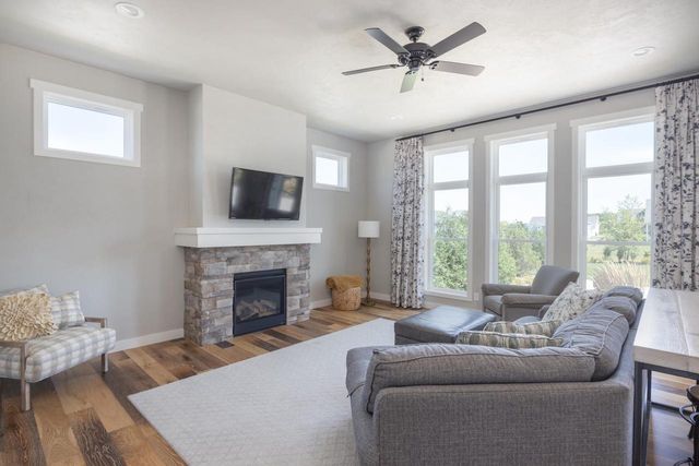 N9270 LAURA STREET, Appleton, WI 54915