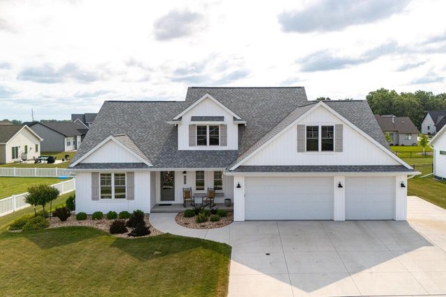 N9270 LAURA STREET, Appleton, WI 54915