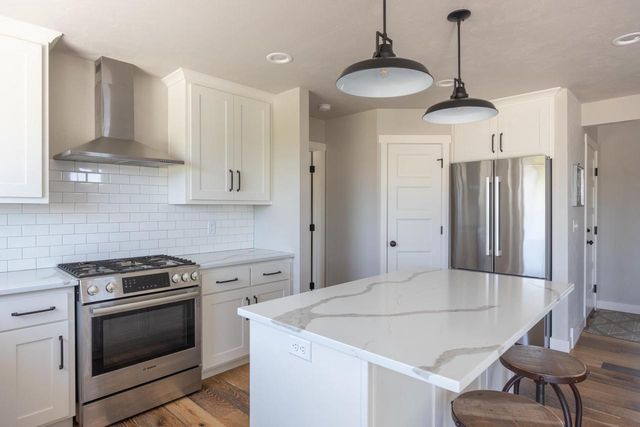 N9270 LAURA STREET, Appleton, WI 54915