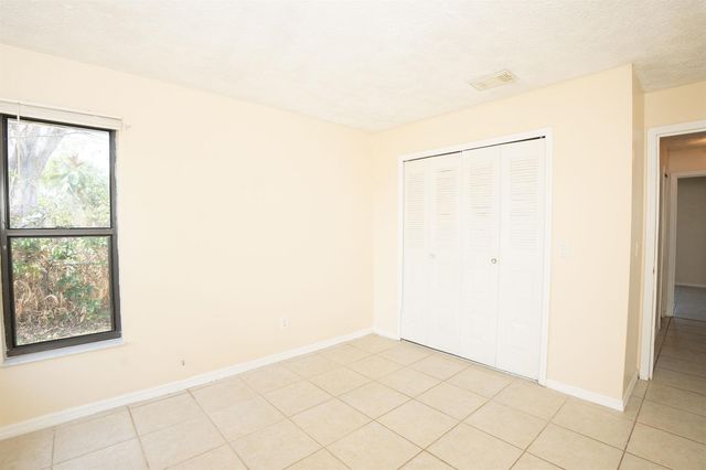 2456 SE Trail Avenue, Port St. Lucie, FL 34952