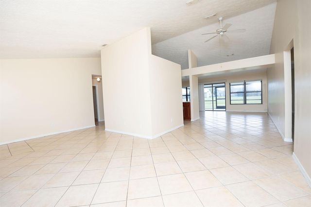 2456 SE Trail Avenue, Port St. Lucie, FL 34952