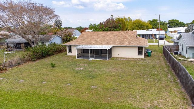 2456 SE Trail Avenue, Port St. Lucie, FL 34952