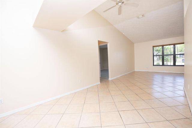 2456 SE Trail Avenue, Port St. Lucie, FL 34952
