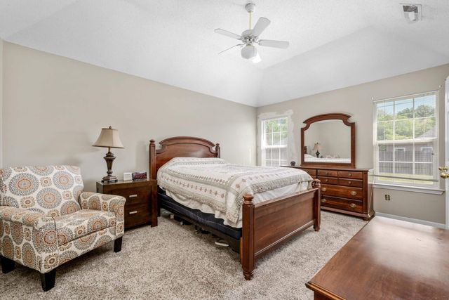 2966 LAUREN DR, Bartlett, TN 38133