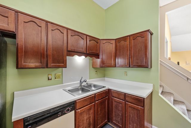 2966 LAUREN DR, Bartlett, TN 38133