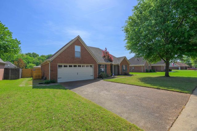 2966 LAUREN DR, Bartlett, TN 38133